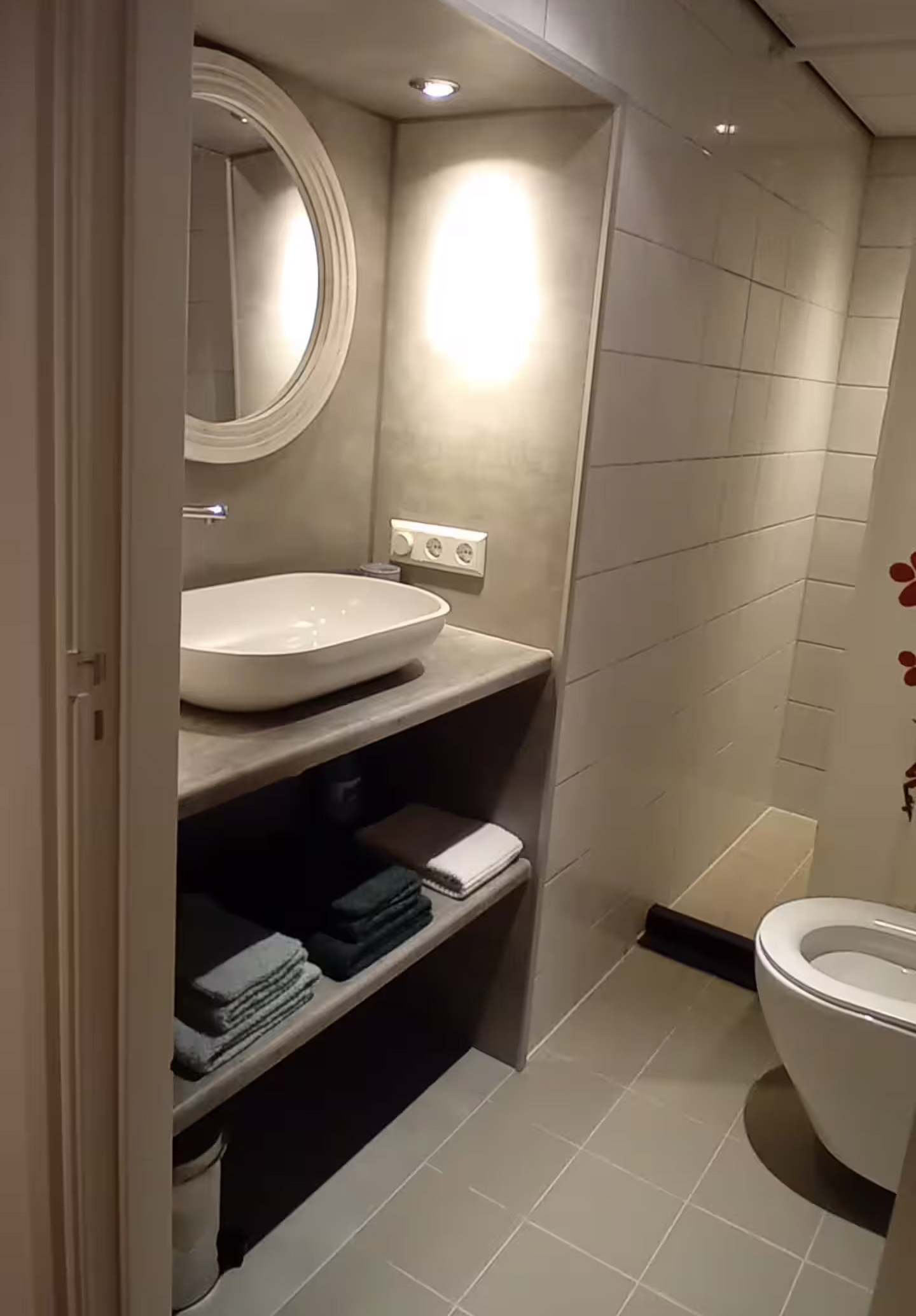 laakhuis-badkamer laakhuis-badkamer